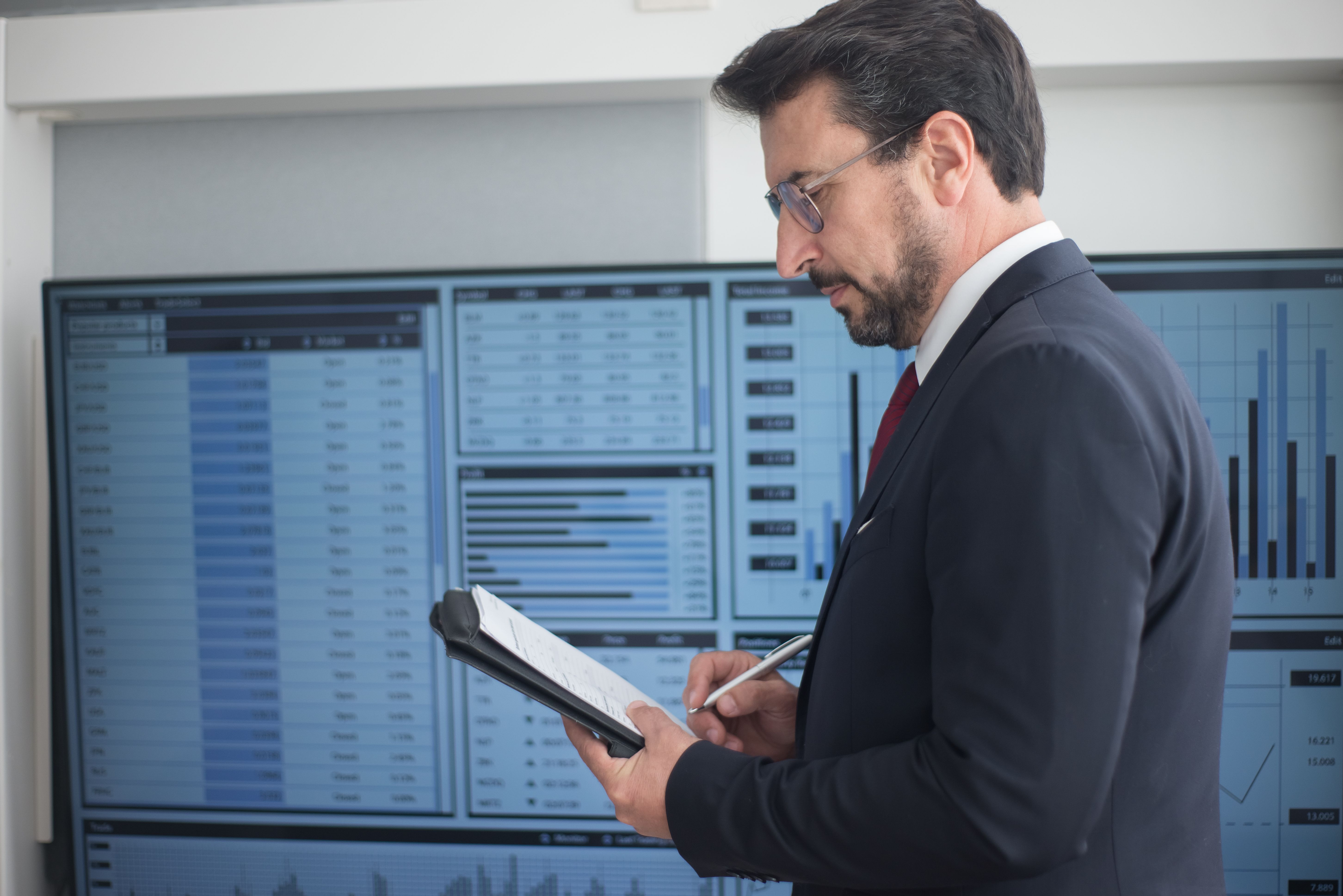 Reporting Décisionnel PowerBI - MATÉRIAUX CO